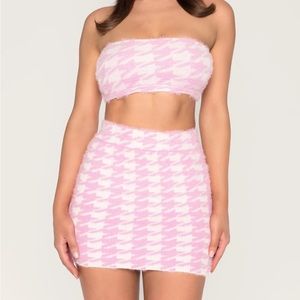 MESHKI Cindie Fluffy Houndstooth Mini Skirt Baby Pink XS